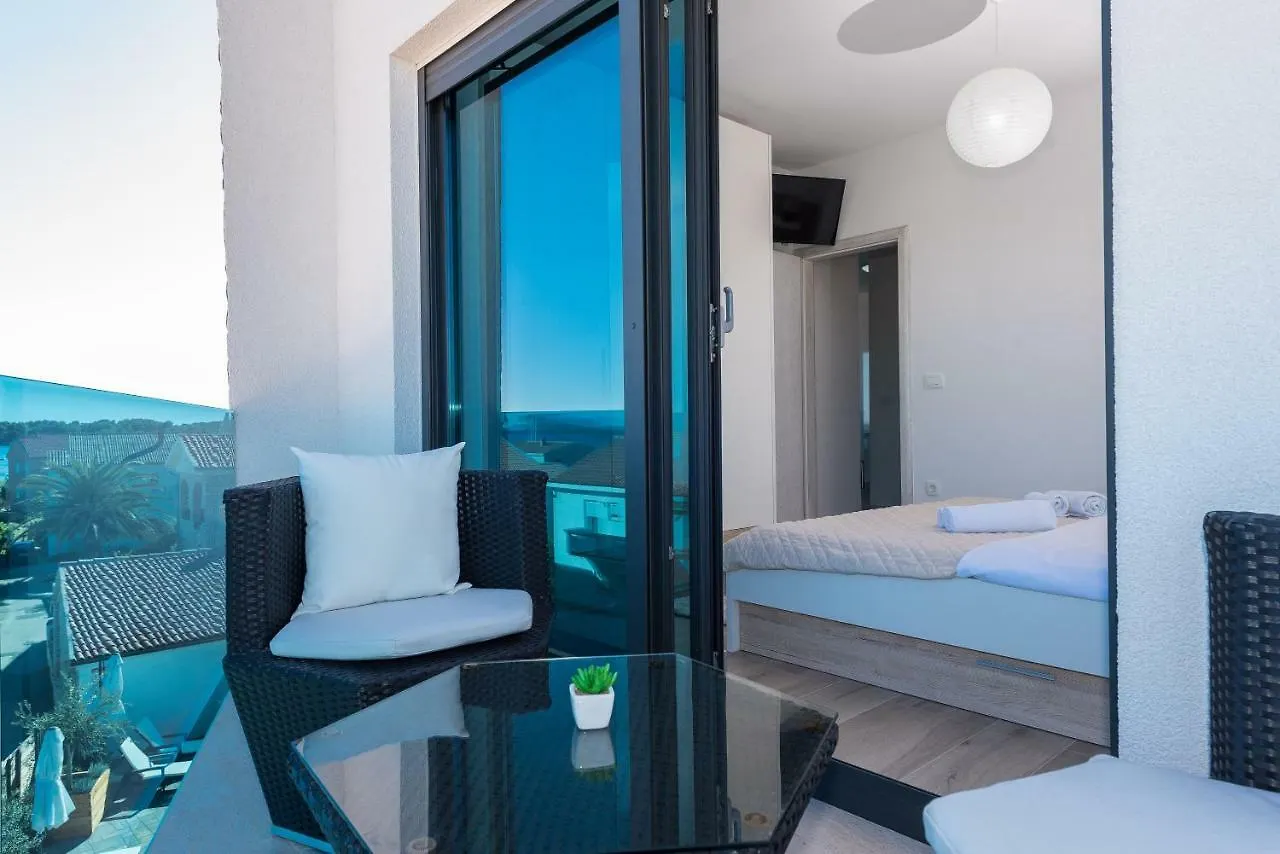 Luxury Apartments Vilamaloca Vir 0*,