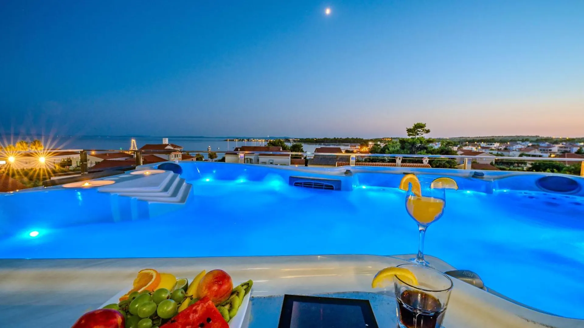 Luxury Apartments Vilamaloca Vir 0*,
